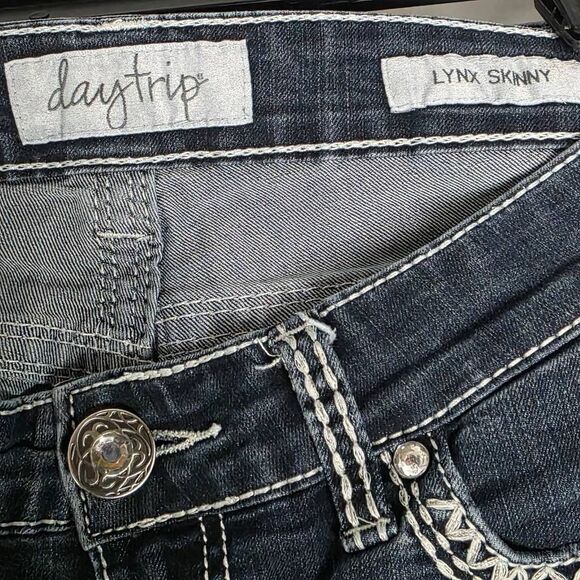 Daytrip Lynx Skinny Jeans Women’s 29L Dark Wash - Picture 7 of 10